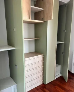 Armadio 6 ante battenti e 6 cassetti Cristian linea Volo disponibile in 2 misure e 15 colori