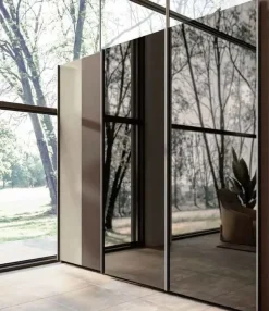 Armadio 4 ante scorrevoli con Specchio Centrale Rovere gessato e Moka disponibile in vari colori