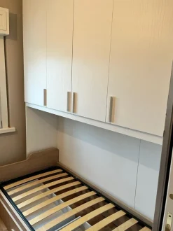 Armadio a Ponte L 300 cm con 6 ante e 4 cassetti Colori Personalizzabili