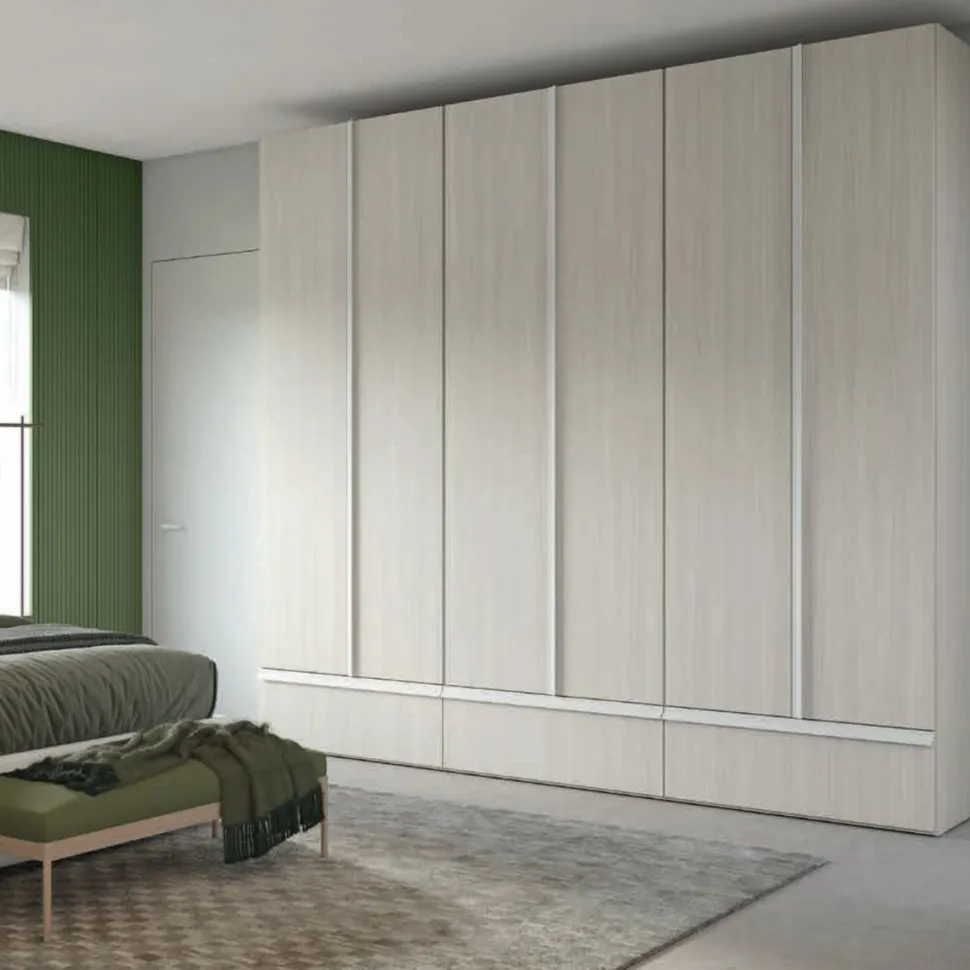 Armadio battente con maniglia a tutta altezza 6 ante e 3 cassetti disponibile in 2 misure e 13 colori