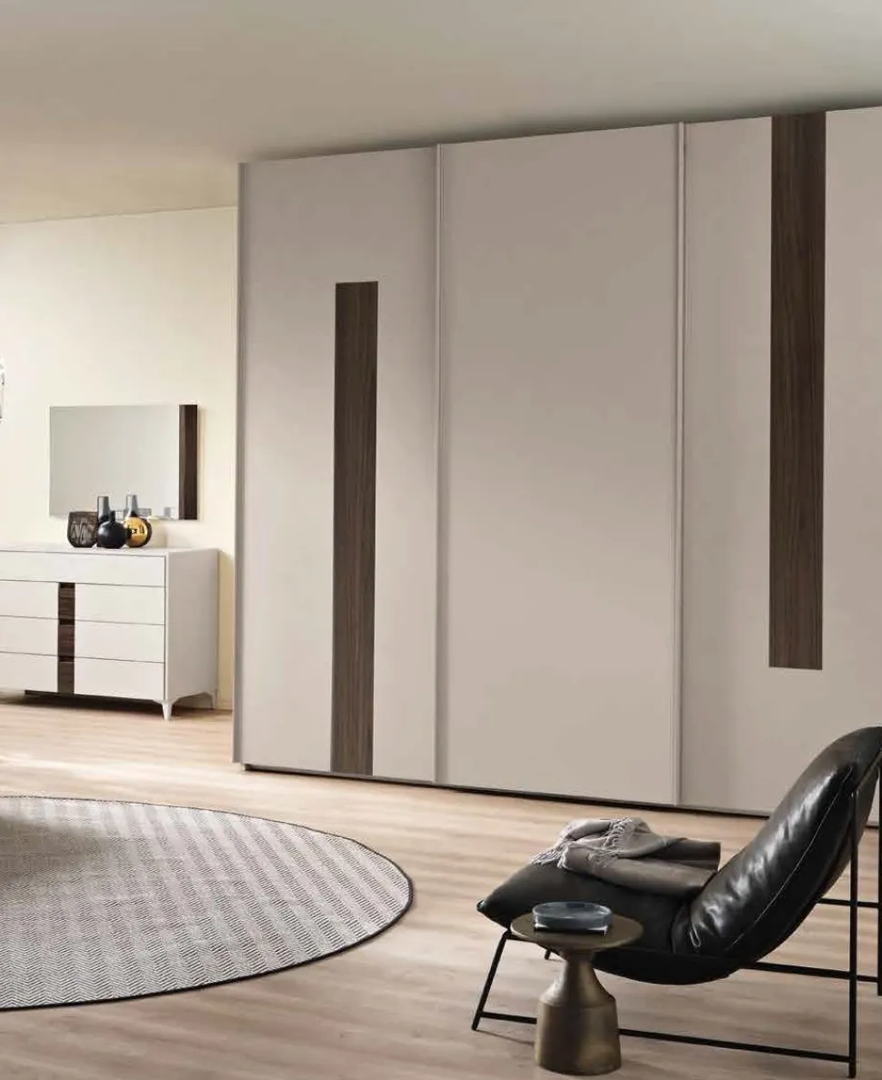 Armadio con 3 ante scorrevoli con inserti in vetro Stefy linea Domino disponibile in vari colori
