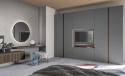 Armadio con maniglia a gola e vano Tv 8 ante battenti Mega disponibile in 4 misure e 20 colorazioni