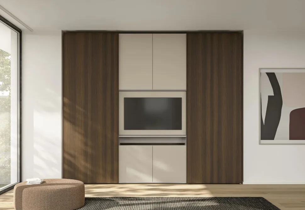Armadio con vano Tv girevole con ante scorrevoli e battenti disponibile in 2 misure e 20 colorazioni