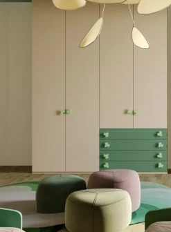 Armadio moderno 4 ante battenti e 4 cassetti disponibile in vari colori linea Colorfull