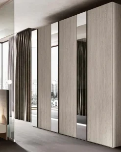 Armadio moderno con inserti a specchio e maniglia a gola 6 ante battenti disponibile in vari colori