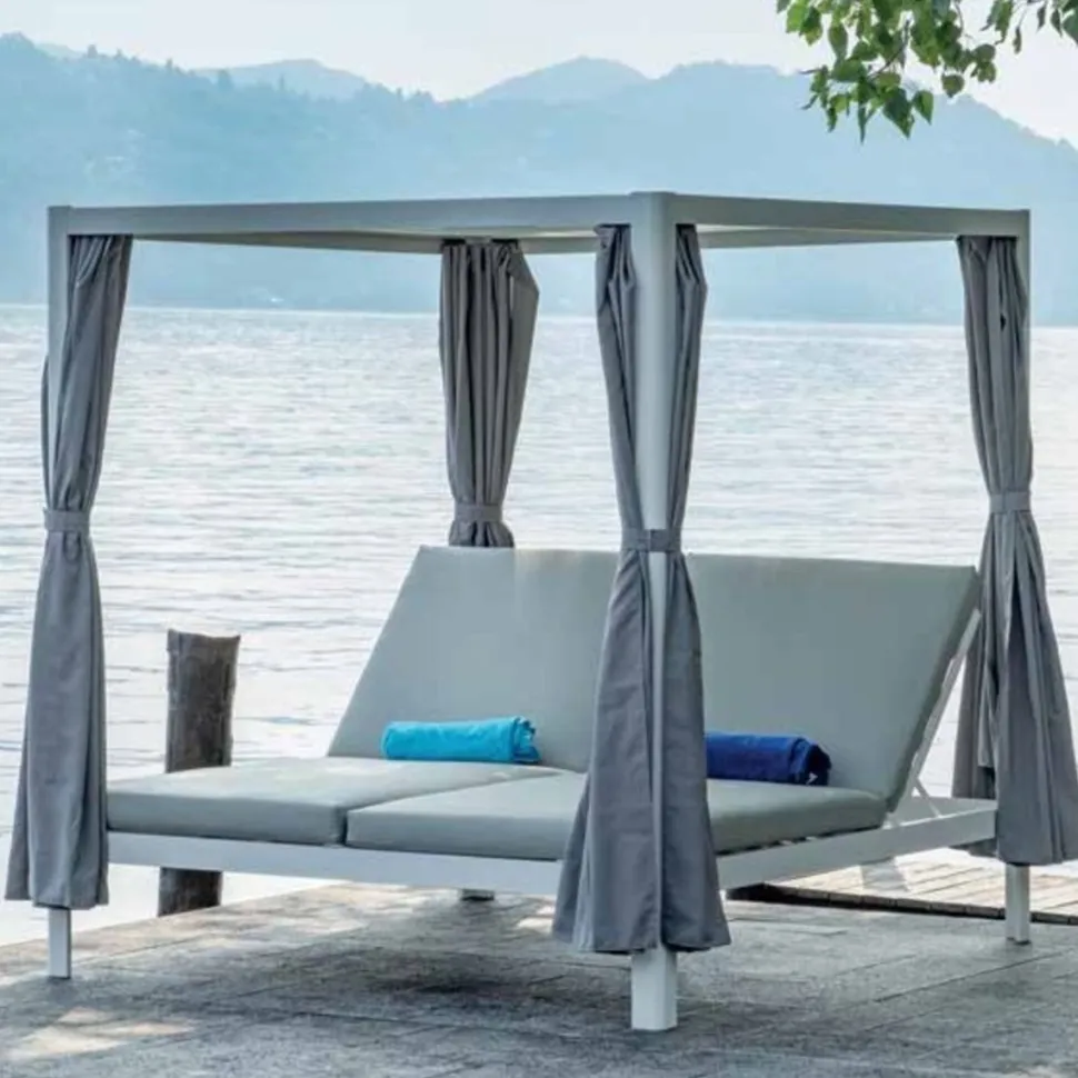 Baldacchino Daybed Matrimoniale struttura in Alluminio Bianco e Tessuti Grigio Chiaro