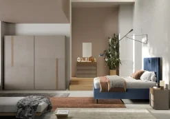 Camera matrimoniale con armadio scorrevole Lisa linea Chèrie in finitura Bronzo e Rovere Mercure