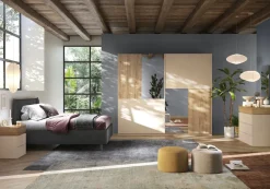 Camera matrimoniale con armadio scorrevole Enea linea Chèrie in finitura Cashmere e Rovere Cadiz