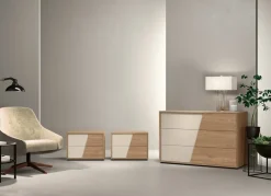 Comò moderno 3 cassetti con maniglia diagonale in MDF integrata nel frontale