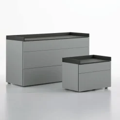 Comodino a 2 cassetti con top a vassoio Calipso disponibile in vari colori