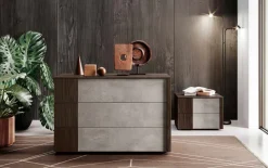 Comodino 2 cassetti con maniglia pannello bicolore 14 mm disponibile in vari colori