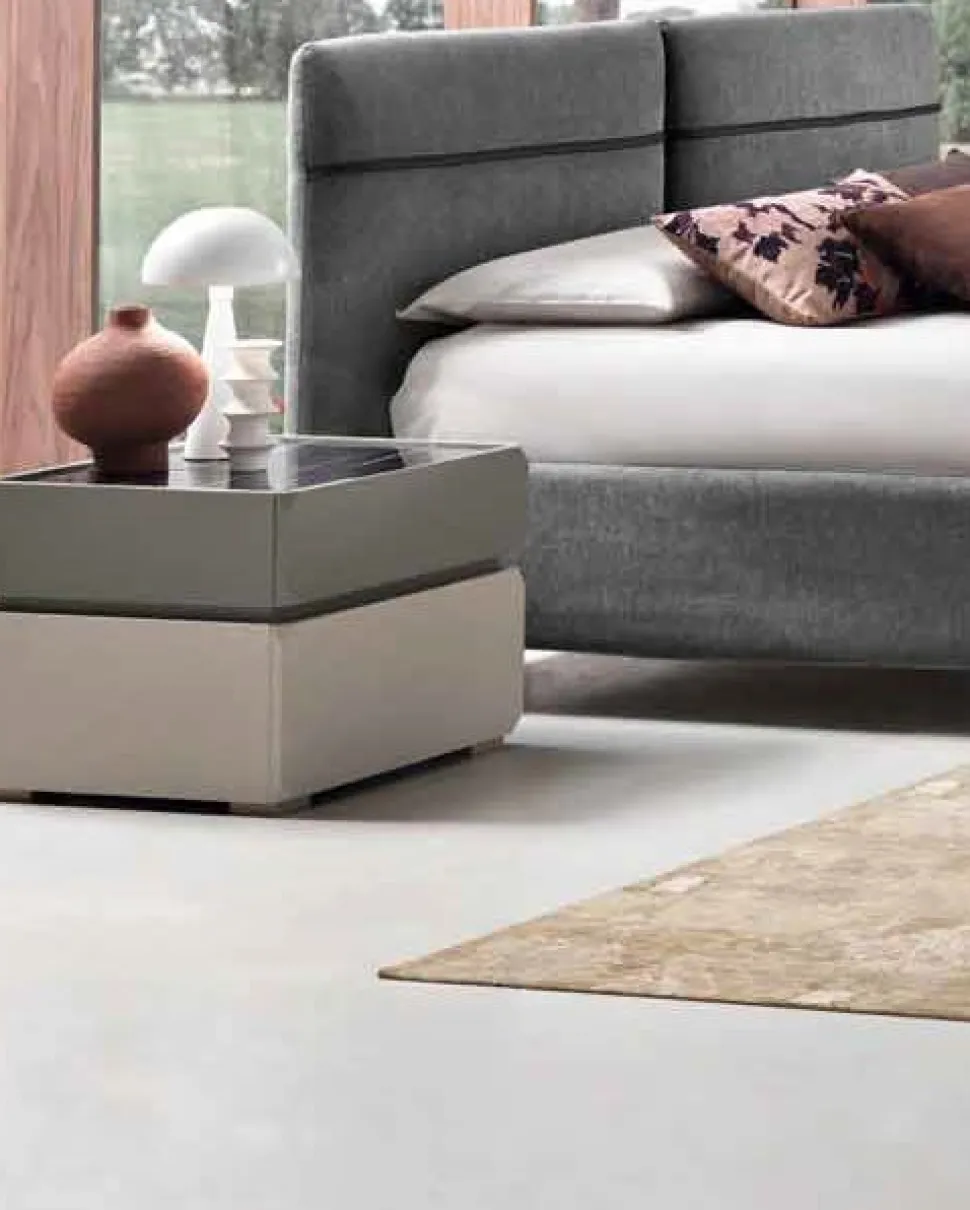 Comodino 2 cassetti Fergus linea Domino disponibile in vari colori e 2 misure
