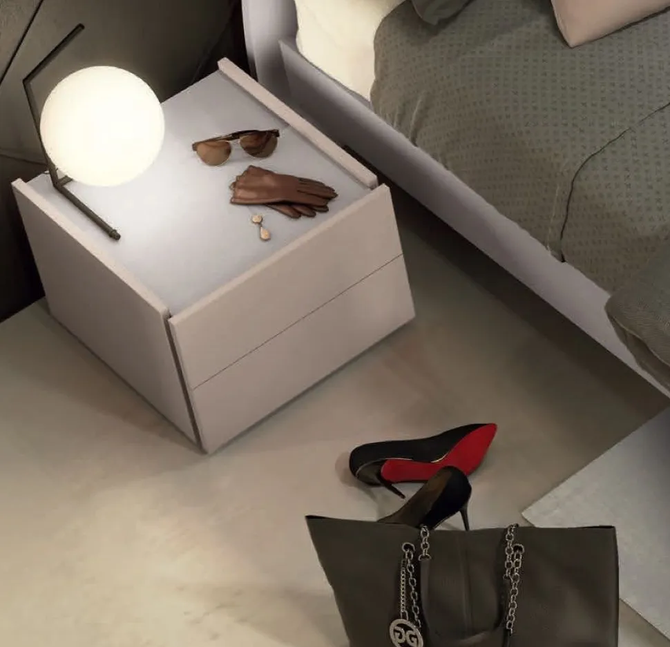 Comodino con 2 cassetti senza maniglia modello Alex Linea Lotto disponibile in 16 colori