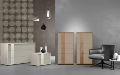 Comodino moderno 2 cassetti con maniglia integrata in MDF disponibile in vari colori