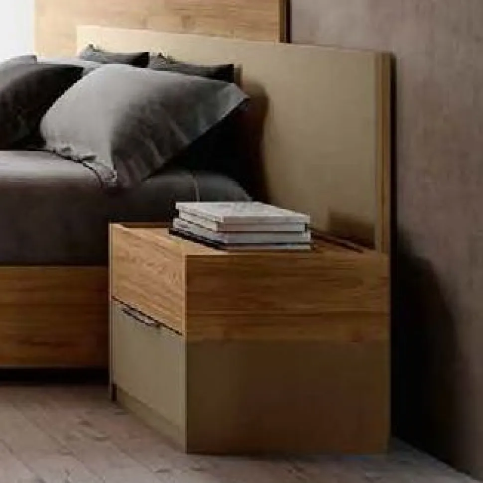 Comodino moderno 2 cassetti con maniglia in metallo cromata Box disponibile in vari colori