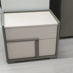 Comodino Tory 2 cassetti linea Domino finitura Grigio Londra e Cachemire