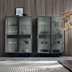 Credenza 2 ante in vetro e 2 cassetti Metropolis linea Nais disponibile in vari colori