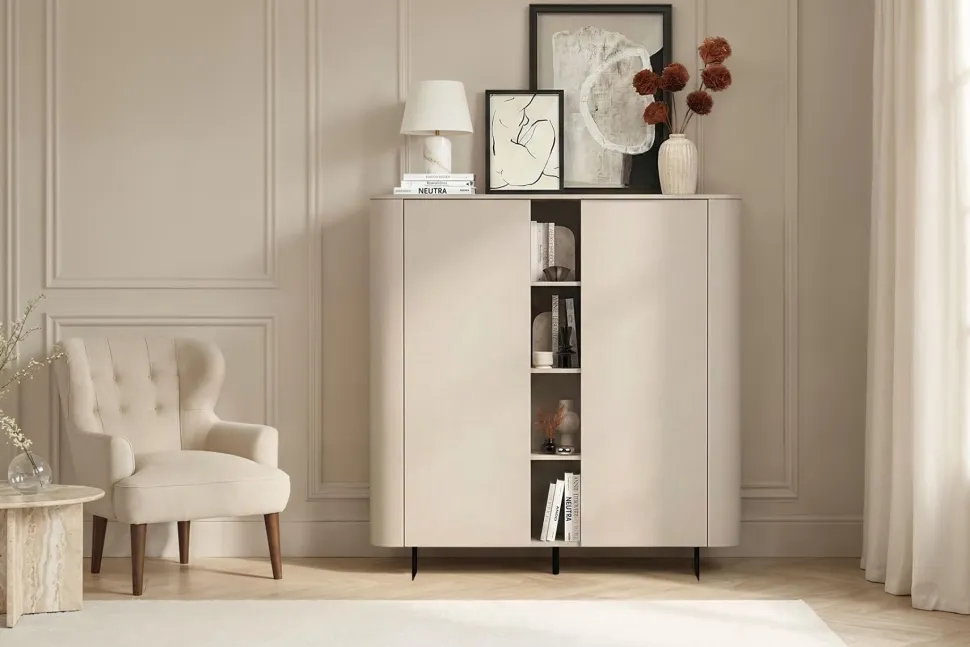 Credenza moderna 2 ante con vano a giorno centrale senza maniglia con piede a lama in metallo