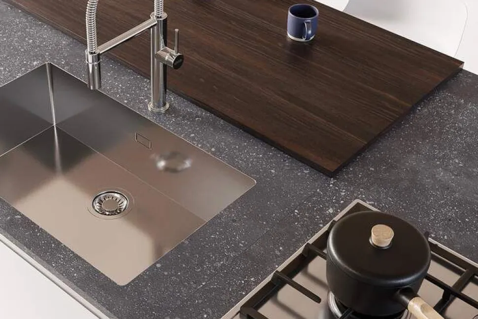 Cucina Moderna Flux Motus lineare con isola personalizzabile