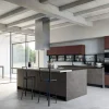 Cucina Moderna Icon Swing con isola snack modulare