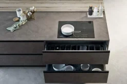 Cucina Moderna Icon Swing con isola snack modulare