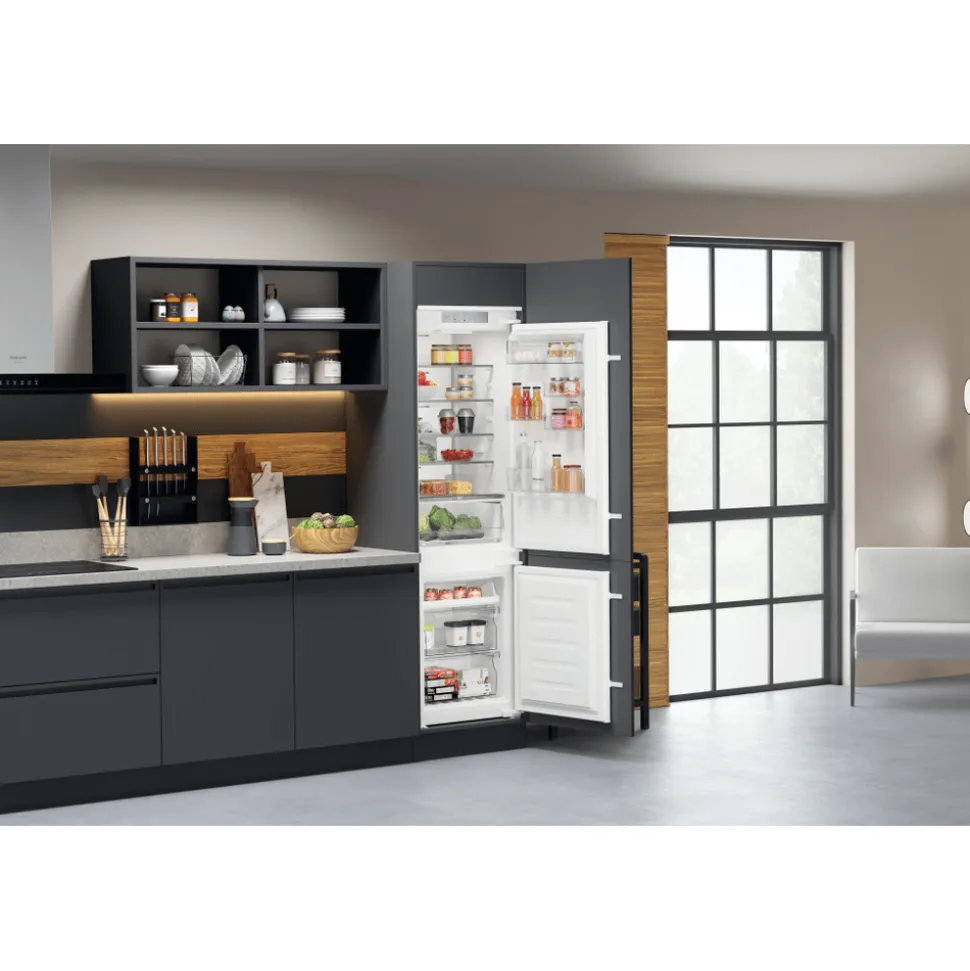 Frigorifero combinato da incasso Hotpoint HAC18T532