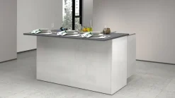Isola centrale da cucina 3 ante in finitura Bianco Lucido e Ardesia