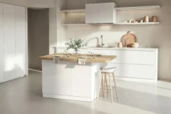 Isola da Cucina a 2 ante in Bianco Lucido e Rovere Cadiz