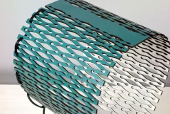 Lampada da Tavolo in Legno Traforato Lynx - Design Leonardo Criolani (Colore su Richiesta)