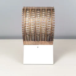 Lampada da Tavolo in Legno Traforato Lynx - Design Leonardo Criolani (Colore su Richiesta)