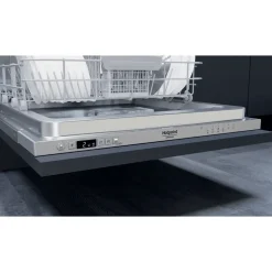Lavastoviglie Hotpoint HIS5020C a scomparsa Totale 14 coperti