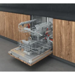 Lavastoviglie Hotpoint HI5030W a scomparsa Totale 14 coperti