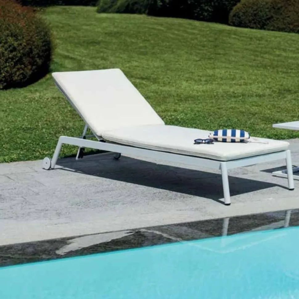 Lettino Prendisole Porto Cervo in Alluminio con Ruote e Cuscino Idrorepellente