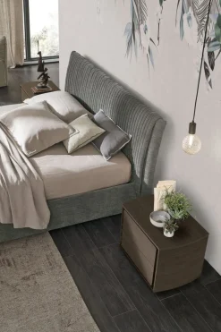 Letto contenitore matrimoniale imbottito in tessuto Blich disponibile in 2 misure e vari colori