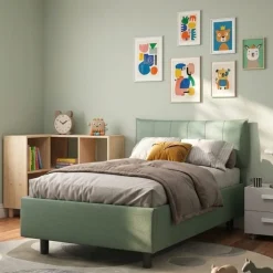 Letto contenitore una piazza e mezza in tessuto Verde Salvia con testiera trapuntata disponibile in 4 colori