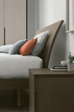 Letto con testiera curva matrimoniale Cleopatra disponibile in 2 misure e vari colori