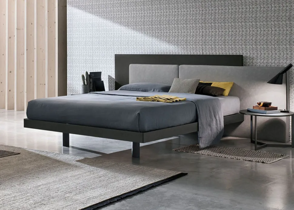 Letto con testiera imbottita matrimoniale Iago disponibile in 2 misure e vari colori