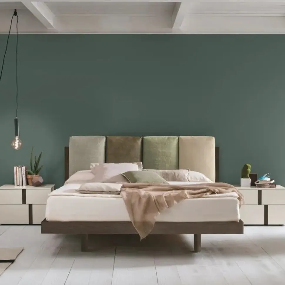 Letto con testiera imbottita a 4 cuscini matrimoniale Nico04 disponibile in 2 misure e vari colori