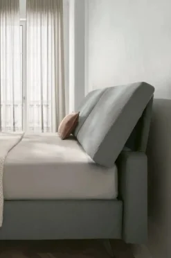 Letto in tessuto imbottito matrimoniale con testiera reclinabile disponibile in 2 misure e vari colori