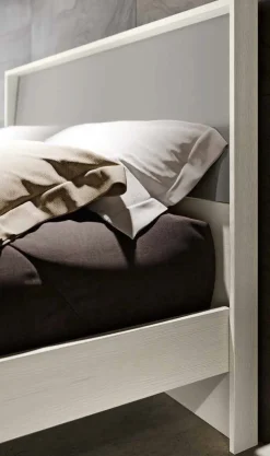 Letto matrimoniale con testiera bicolore Porter disponibile in 2 misure e vari colori