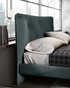 Letto matrimoniale imbottito Verde Petrolio con testiera trapuntata disponibile in vari colori