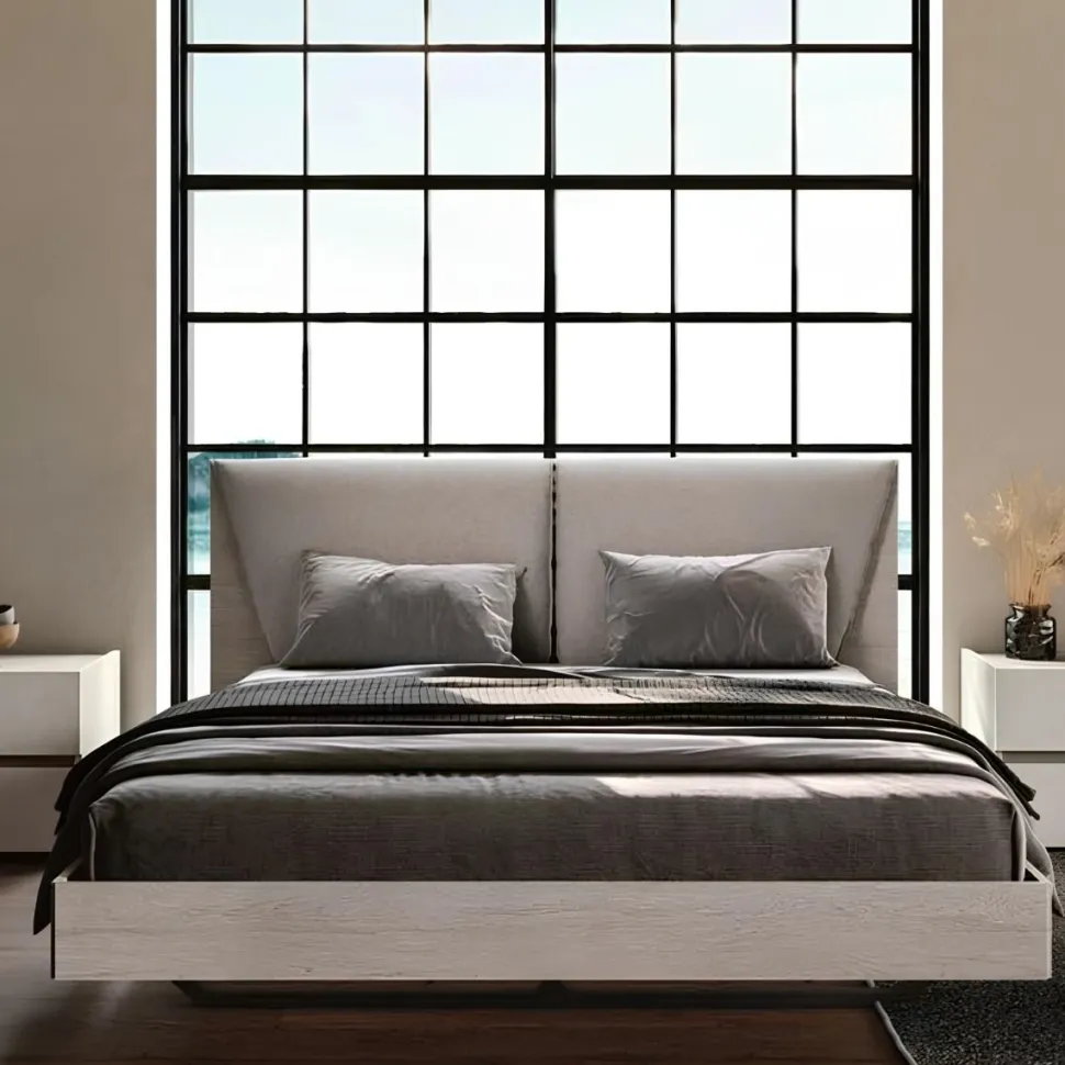 Letto matrimoniale in legno Rovere Grigio e testiera con cuscini imbottiti disponibile in vari colori
