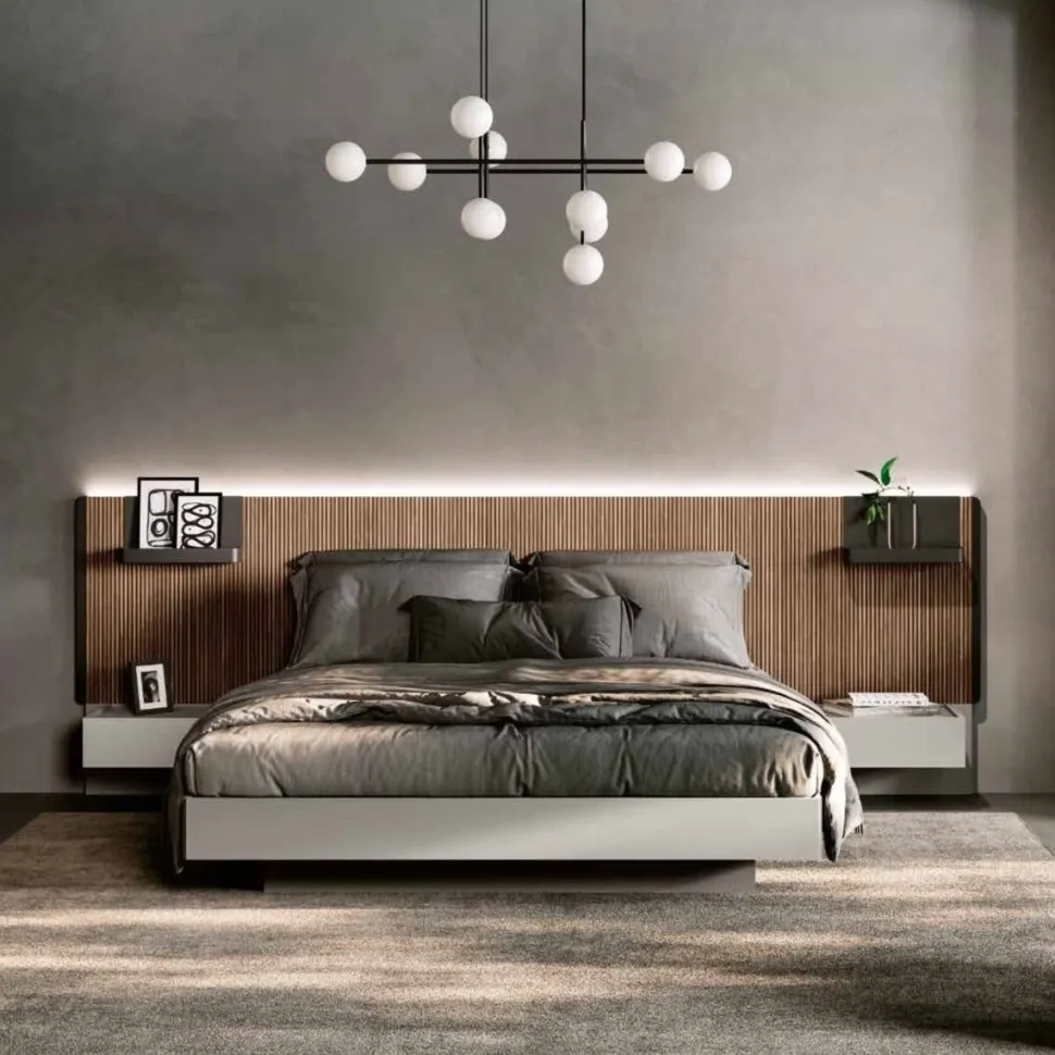 Letto matrimoniale moderno con testiera dogata in legno disponibile in vari colori