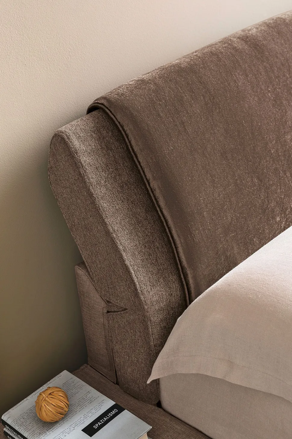 Letto matrimoniale Rodi linea Dreamer in finitura Tabacco