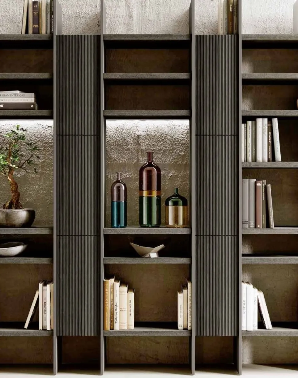 Libreria moderna componibile con mensole e pensili disponibile in vari colori