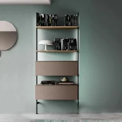 Libreria singola a muro moderna con pali in alluminio componibile con mensole e pensili disponibile in vari colori