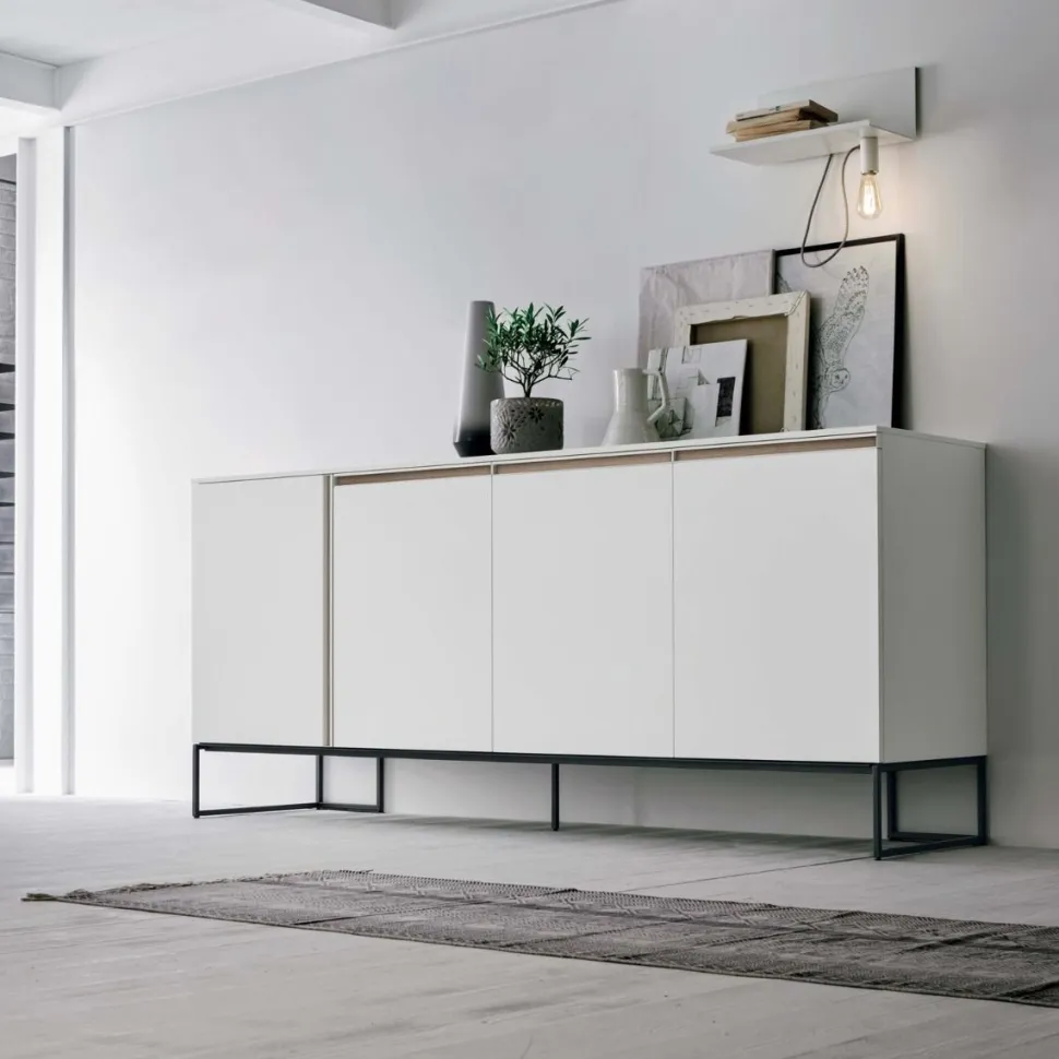 Madia 4 ante con maniglia a incasso Regolo linea Nais disponibile in vari colori