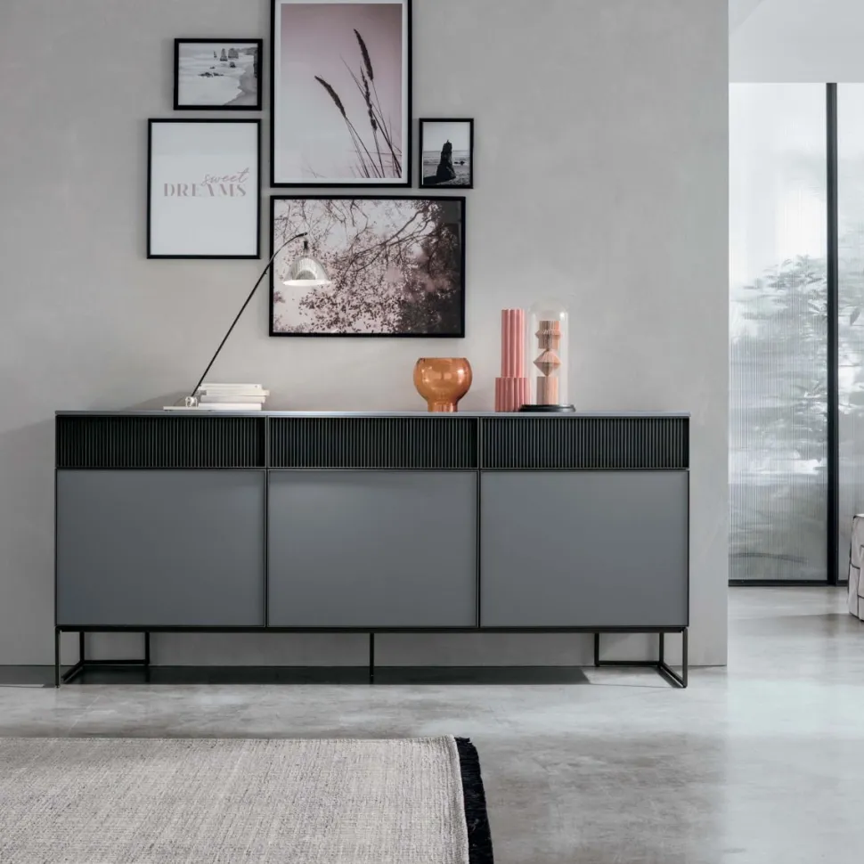Madia 3 ante e 3 cassetti disponibile in 3 misure con Grafica e colori personalizzabili