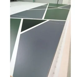 Madia 4 ante linea Tilt in finitura Bianco opaco con grafica geometrica