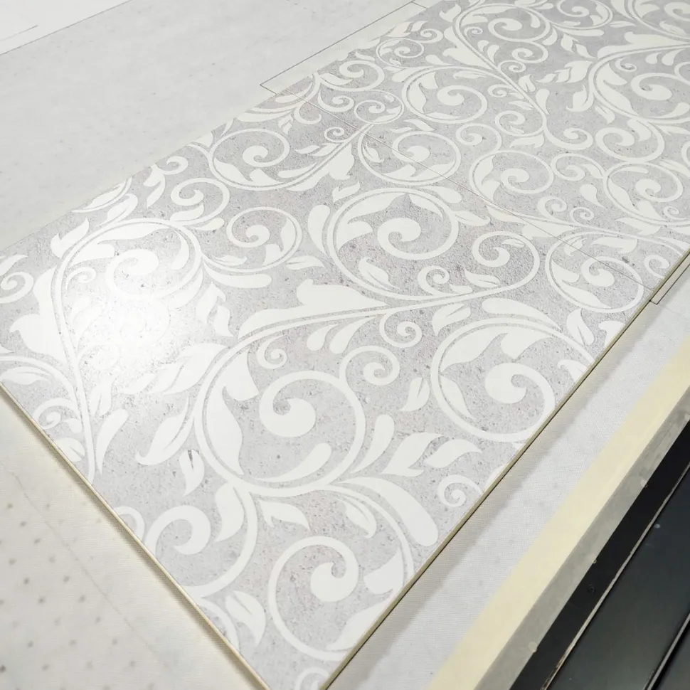 Madia 3 ante linea Tilt personalizzata con ante finitura FLOWER